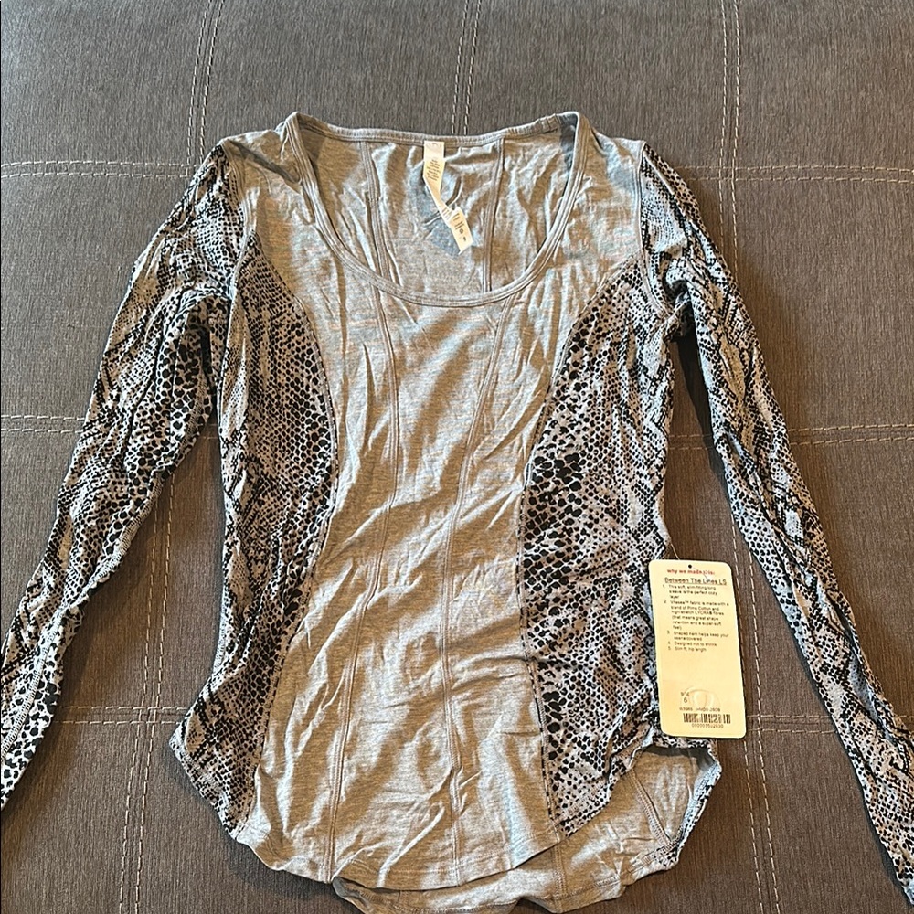 Gray Snake Print Lululemon Long Sleeve Top